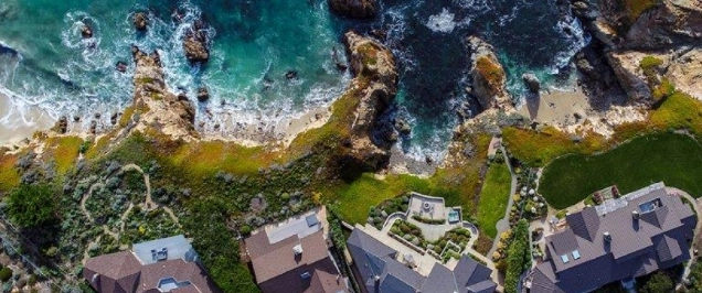 Image of houses near a beach